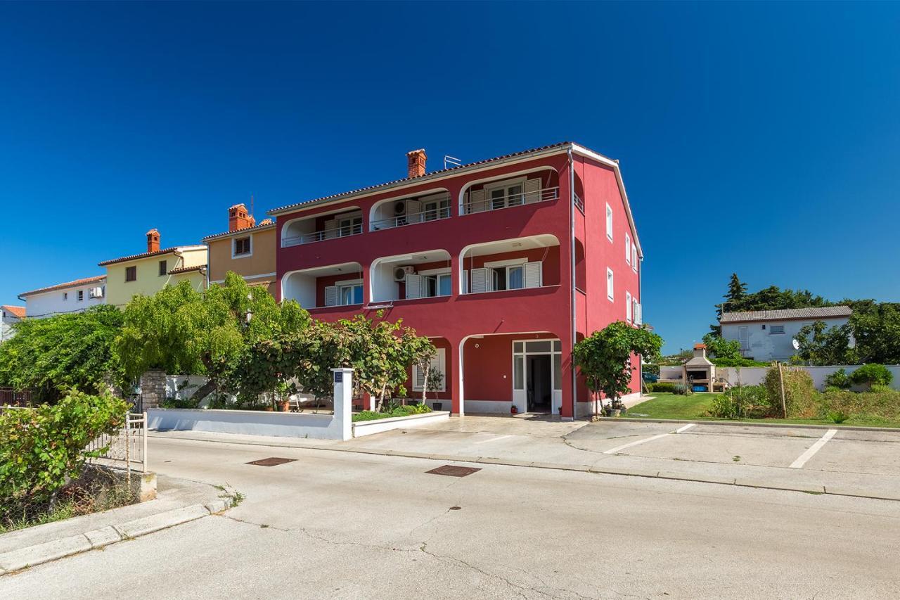 Apartments Boris 771 Fazana Exterior photo