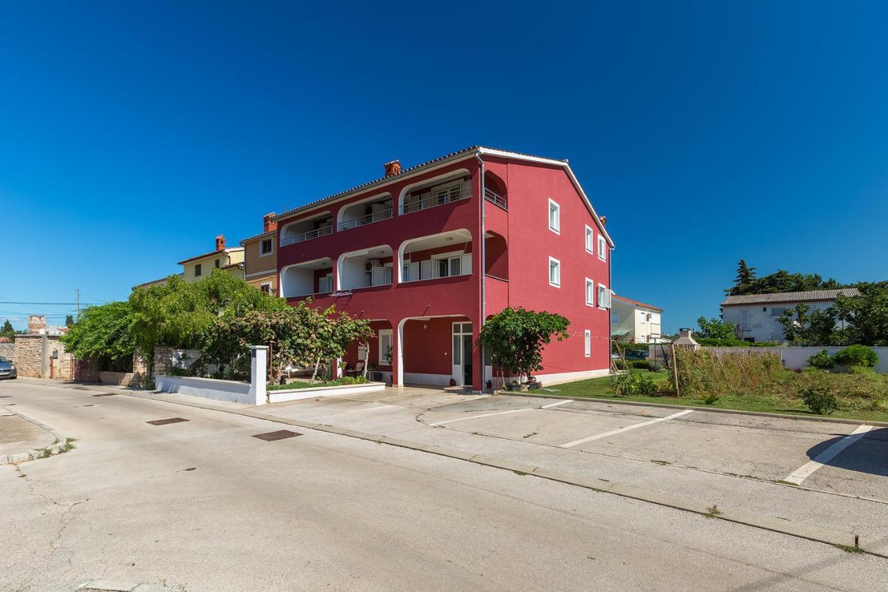 Apartments Boris 771 Fazana Exterior photo